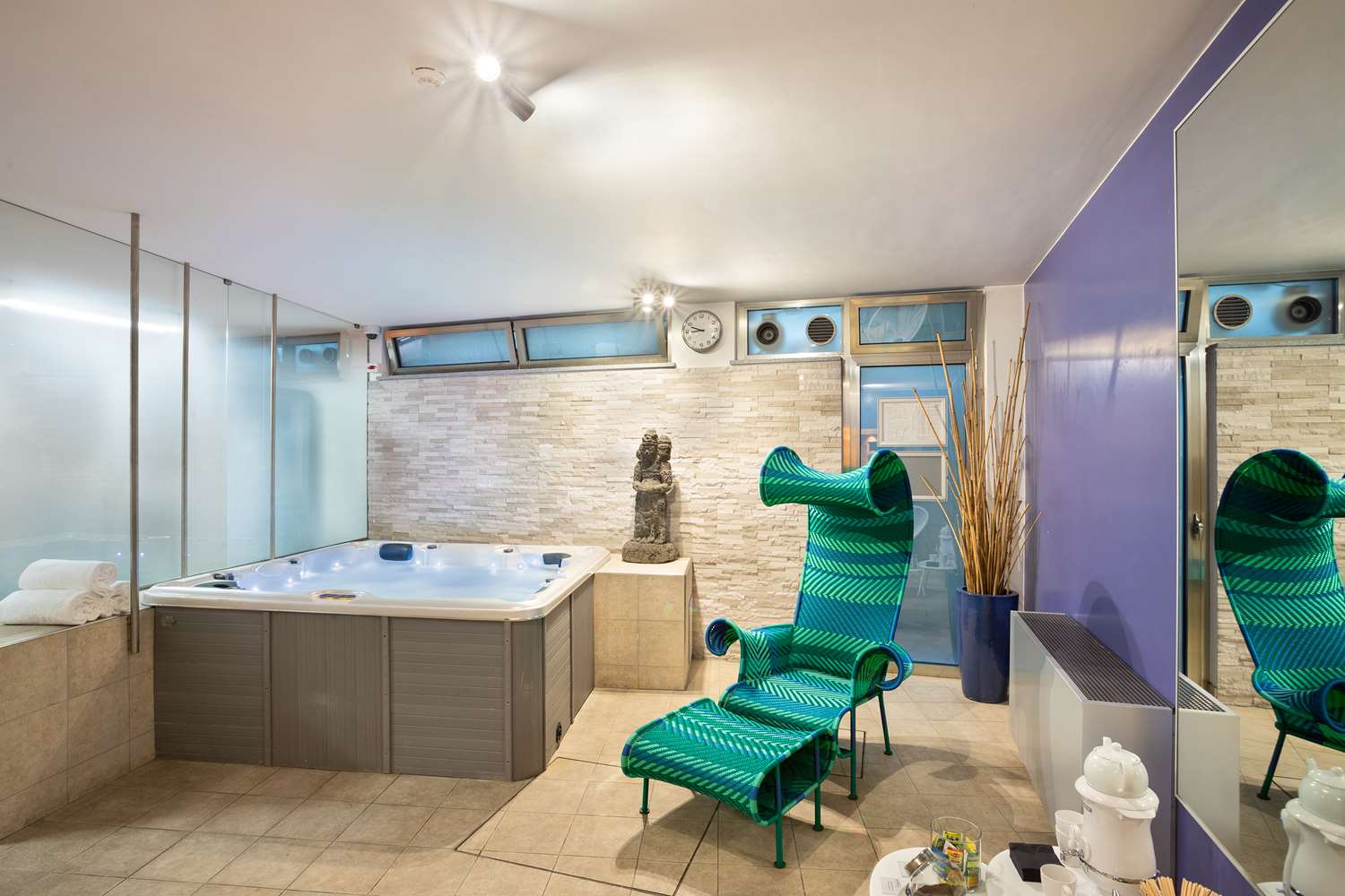 Best Western Plus Executive Hotel And Suites 27/54