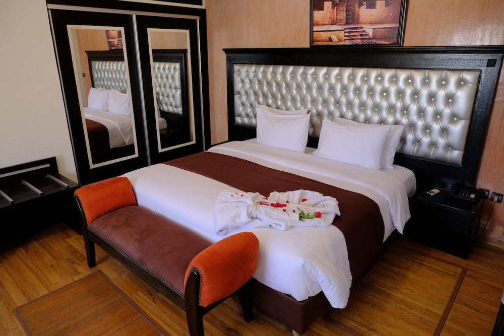 Washington Hotel 24/52