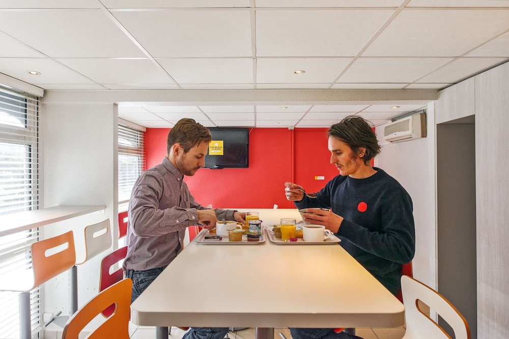 Hotel Premiere Classe Caen Nord Memorial 27/47