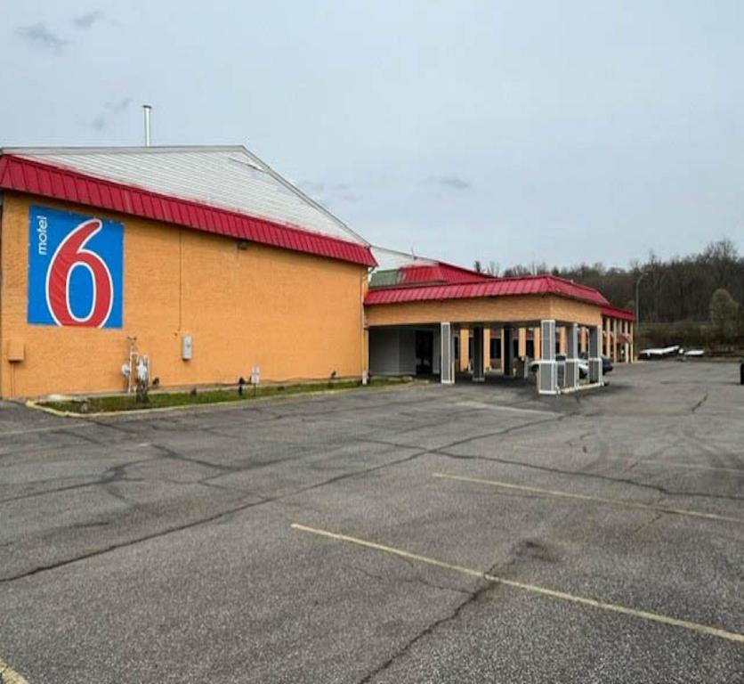 Motel6 Williamstown, WV 16/19