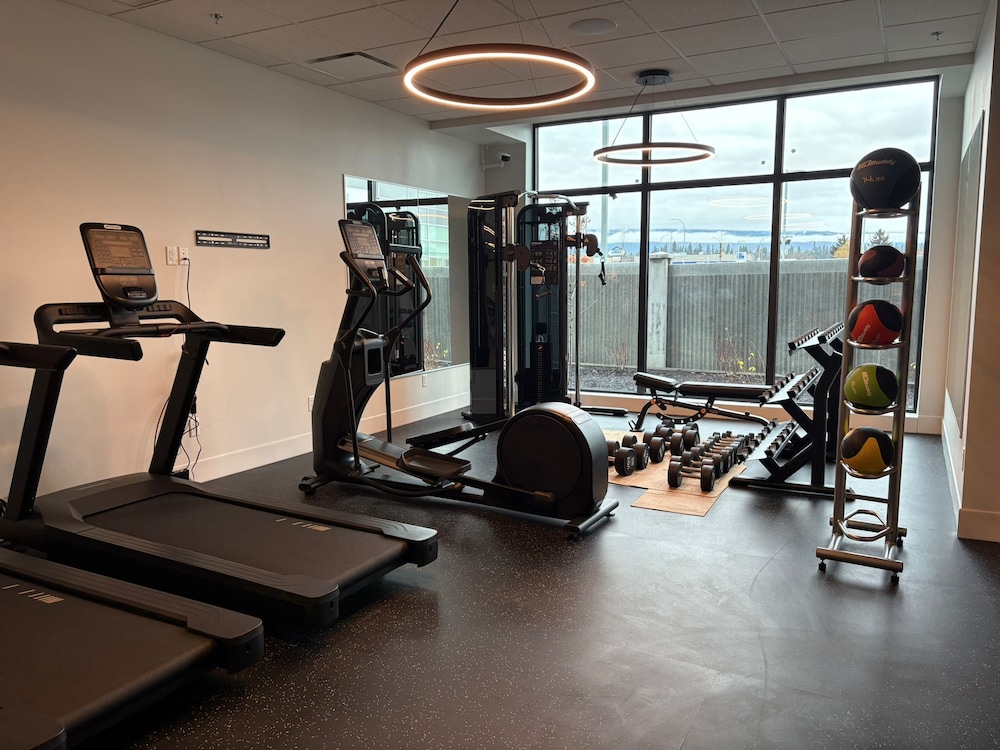La Quinta Inn & Suites by Wyndham Kelowna BC 28/51