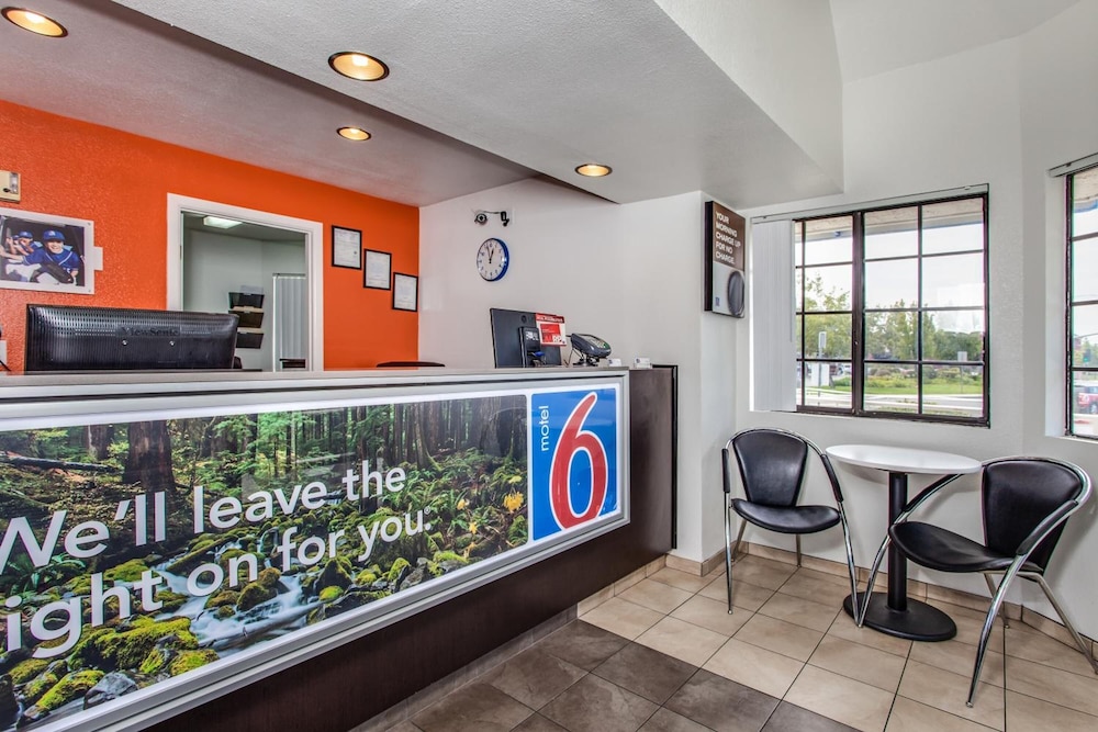Motel6 Fairfield, CA - North 13/69