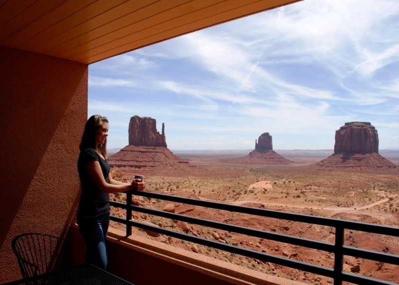 THE VIEW HOTEL in MONUMENT VALLEY - UT