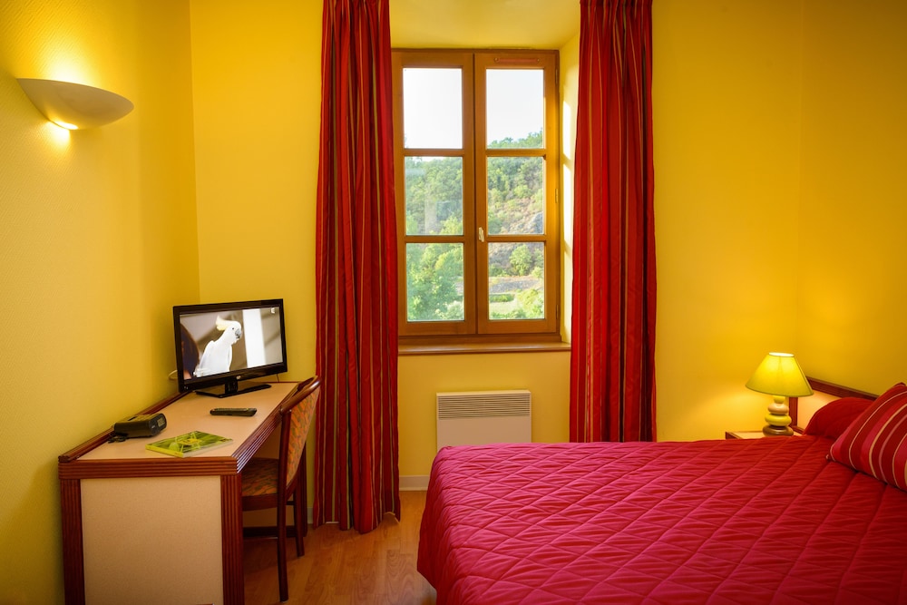 HOSTELLERIE DES LAURIERS 6/30