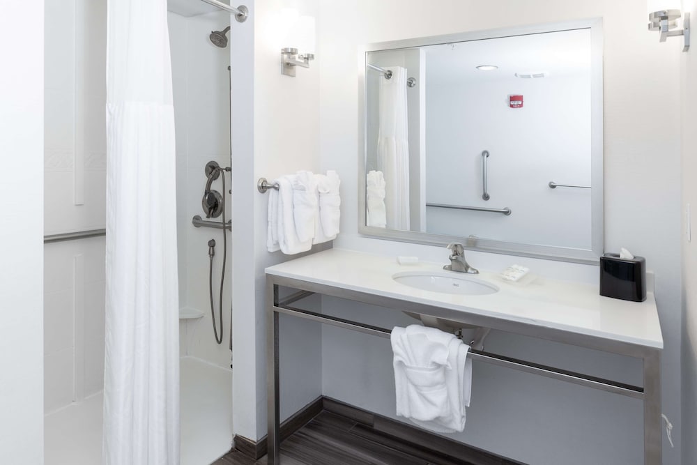 Hilton Garden Inn Asheville Downtown 11/45