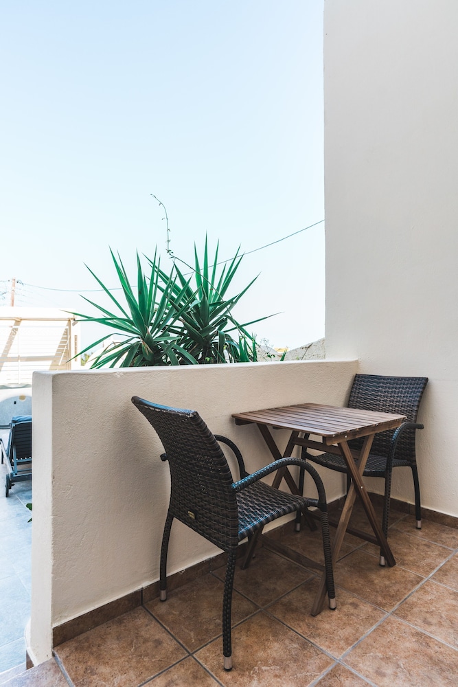Aspa Villas 8/50