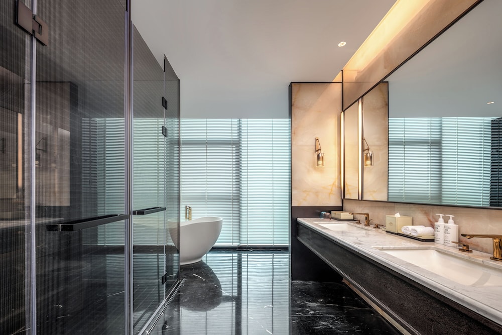Howard Johnson By Wyndham Guotou Plaza Zigong 31/32