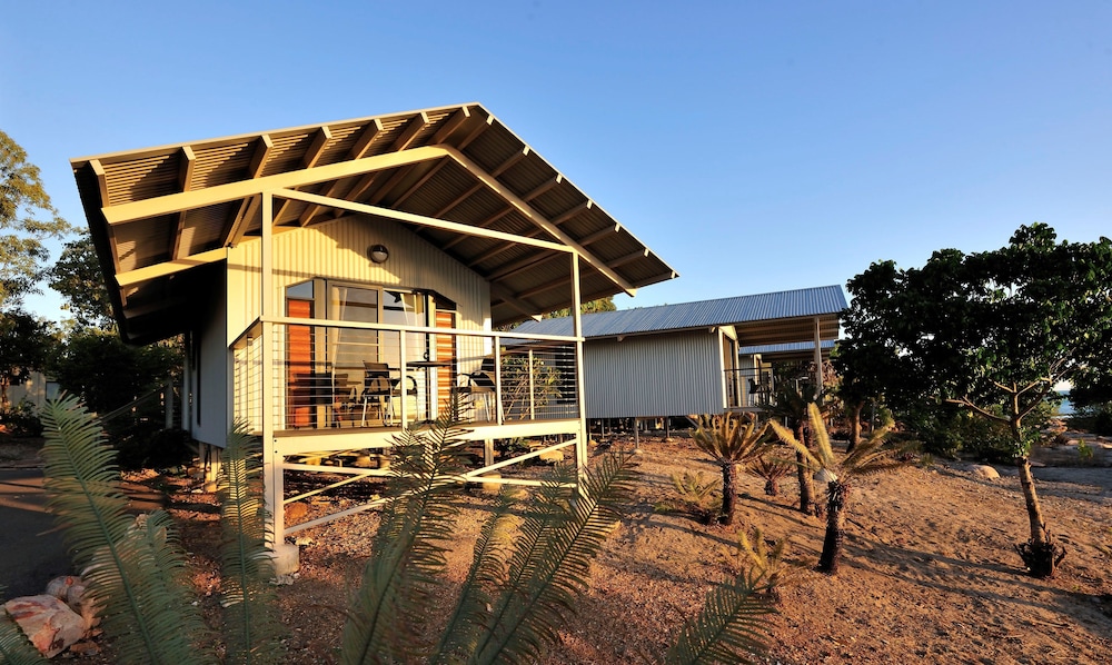 GROOTE EYLANDT LODGE 6/68