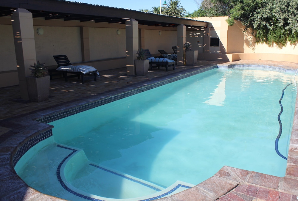 4 Bella Casa Self Catering 18/50