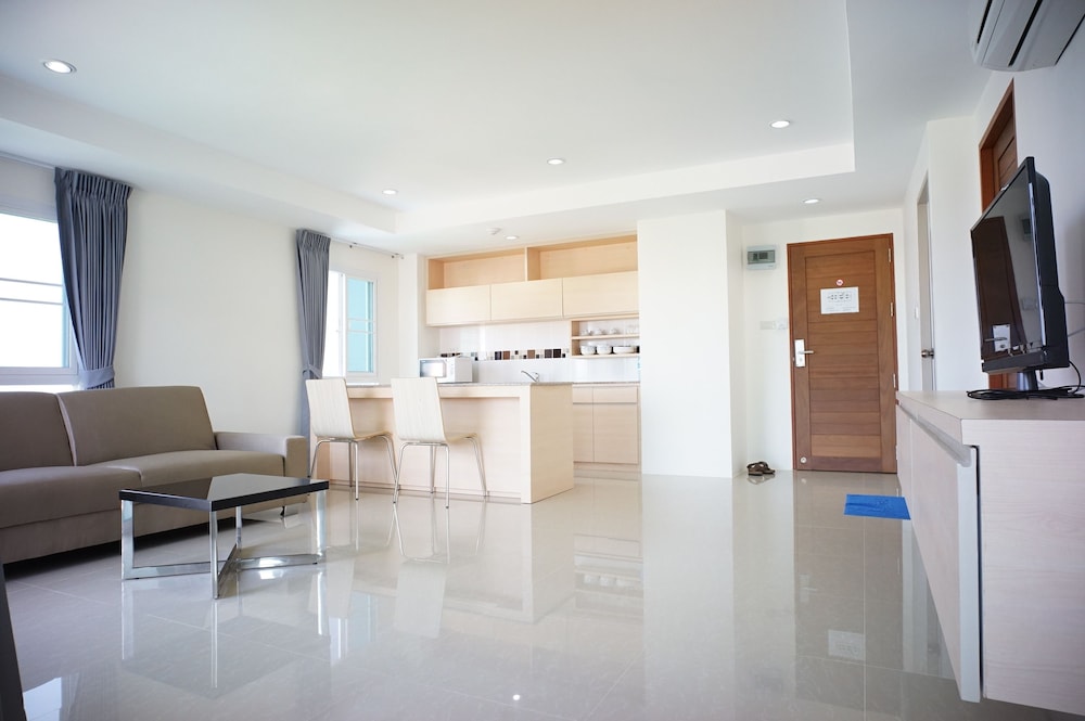 The Precious Apartment 46/66