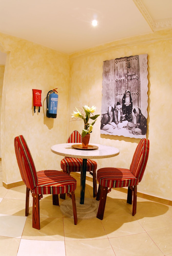Al Liwan Suites Doha 58/67