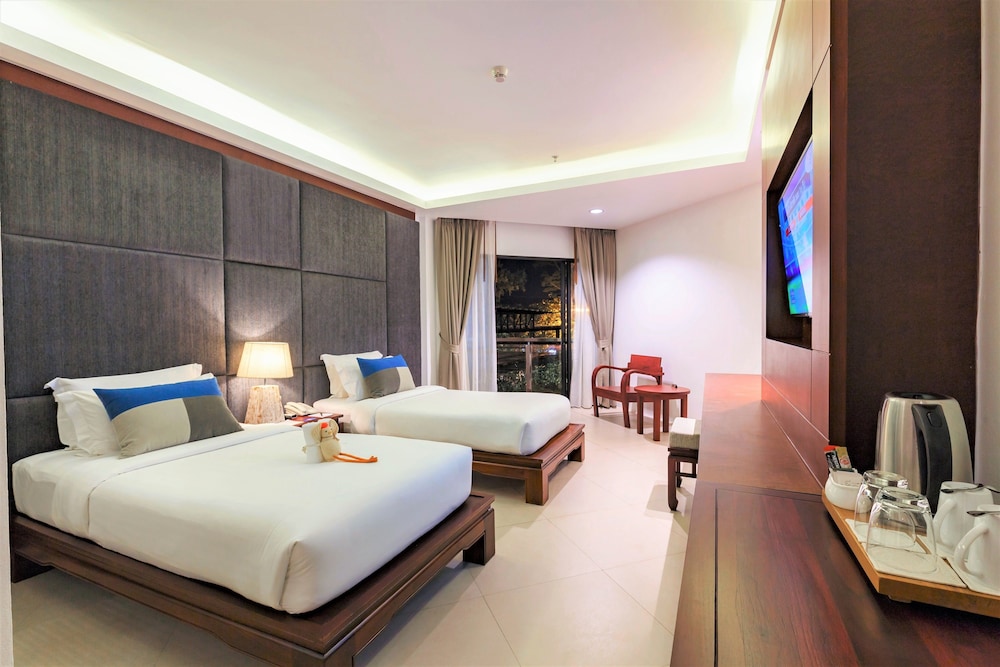 Baan Laimai Beach Resort 32/66