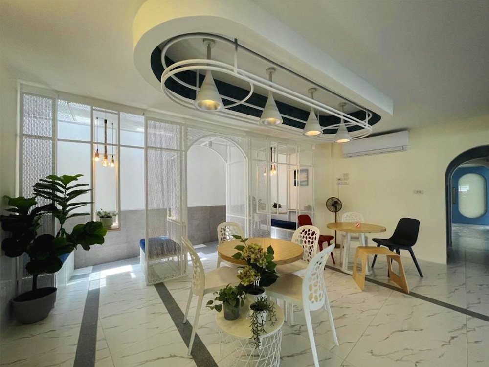Hub Hua Hin 57 Hotel 59/72