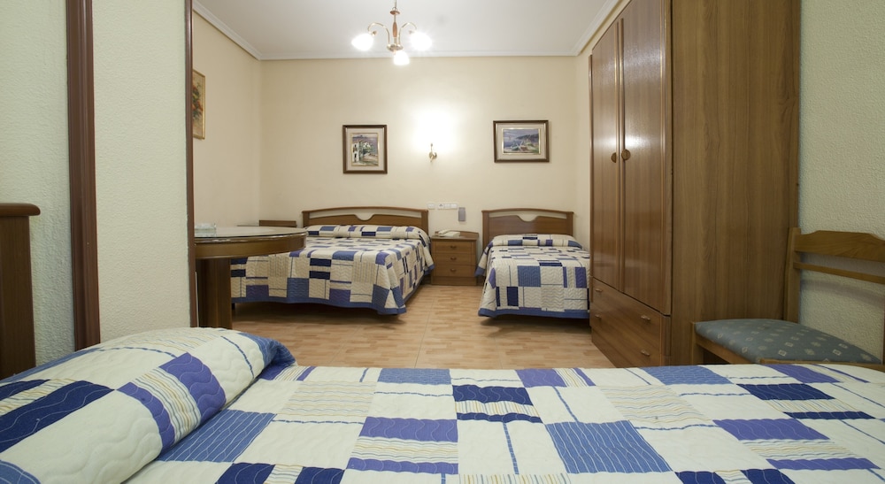 Hostal Maria Luisa 8/36