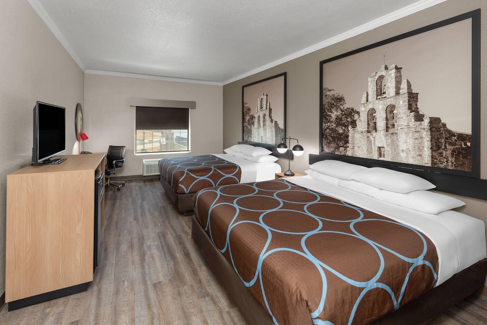 Room, 2 King Beds