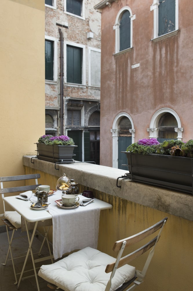 Hotel Corte di Gabriela 44/50