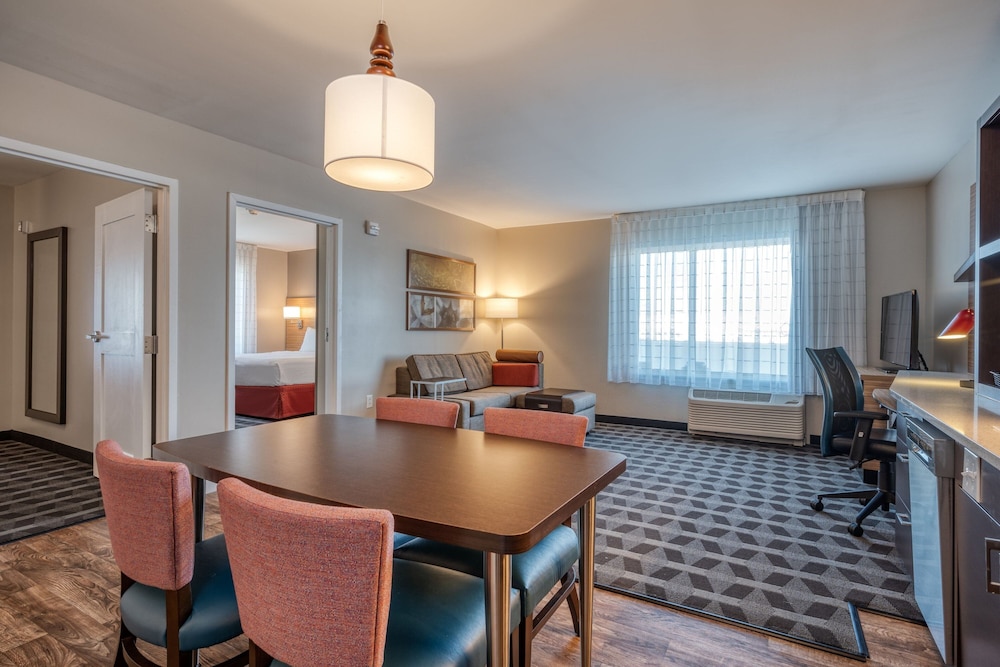TownePlace Suites by Marriott Indianapolis Airport 36/63