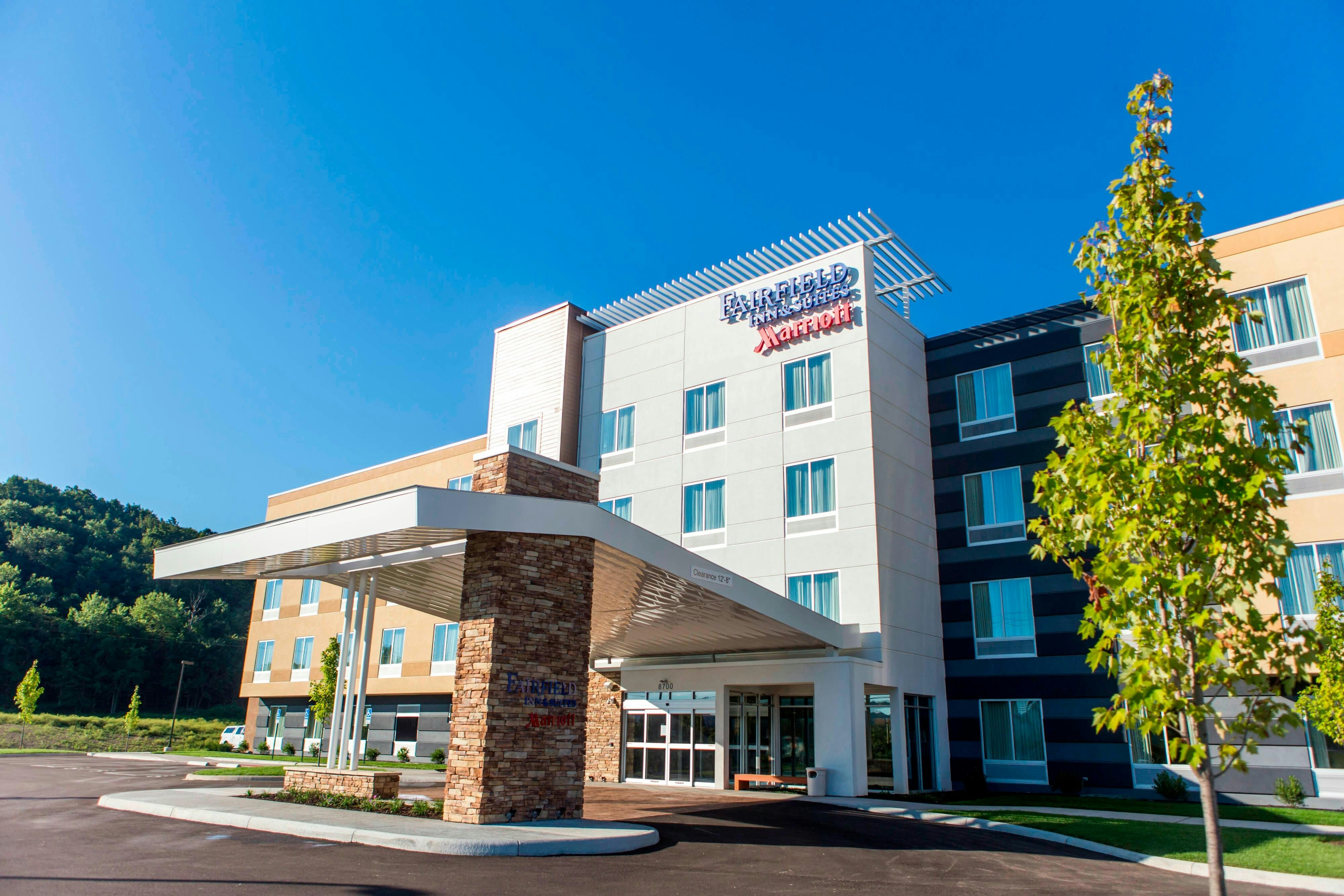 Fairfield Inn Suites Cambridge 39/42