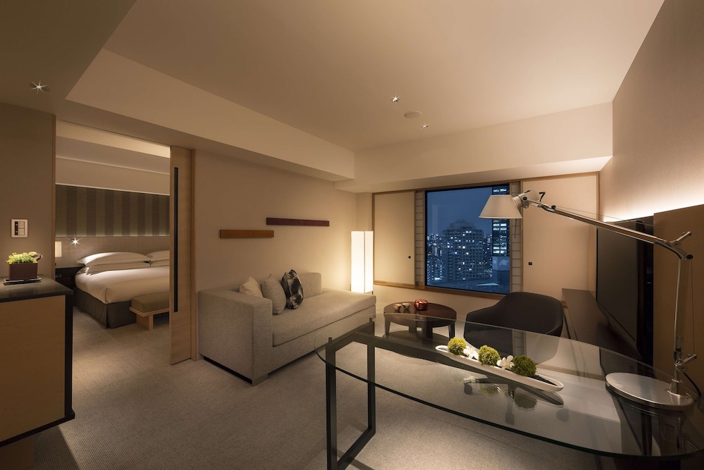 Hilton Tokyo 42/78