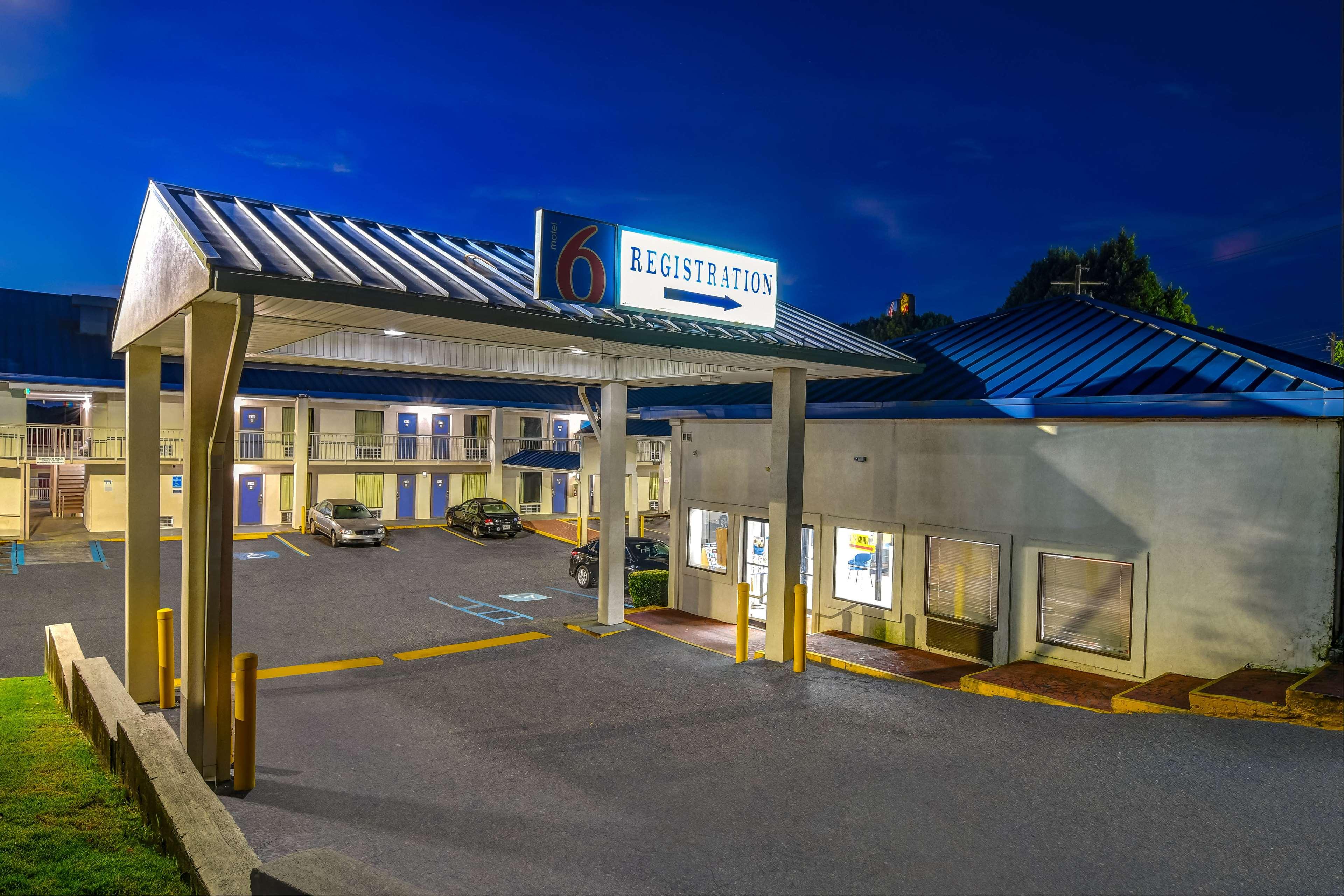 Motel6 Atlanta GA 24/28