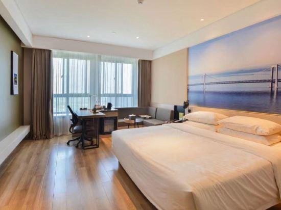 Executive, King Bed, Lake View