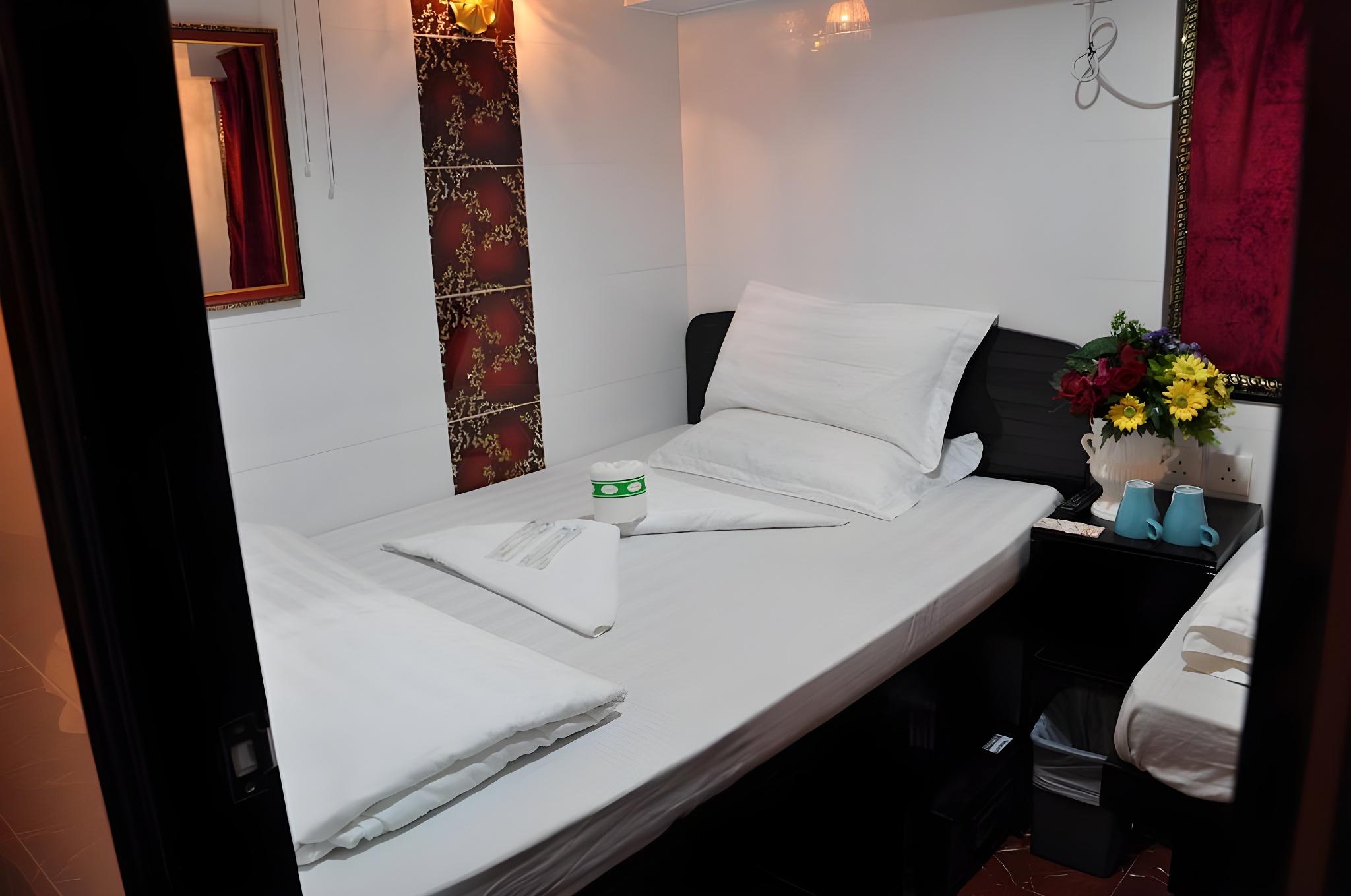 COMFORT, DOUBLE BED