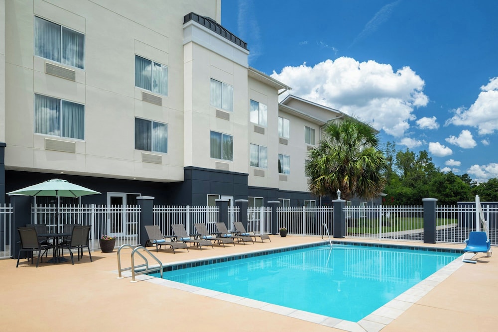 Fairfield Inn & Suites Marianna 6/67