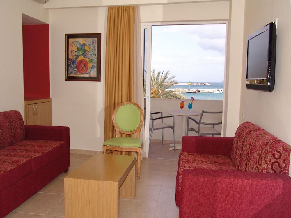 Itanos Hotel 13/25