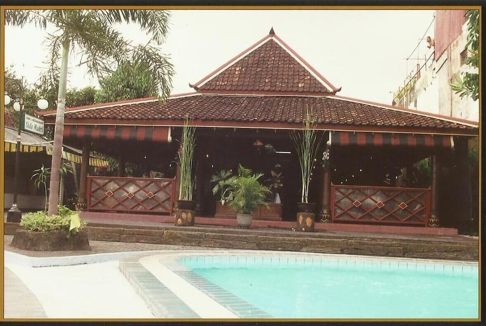 Batik Yogyakarta Hotel 25/29