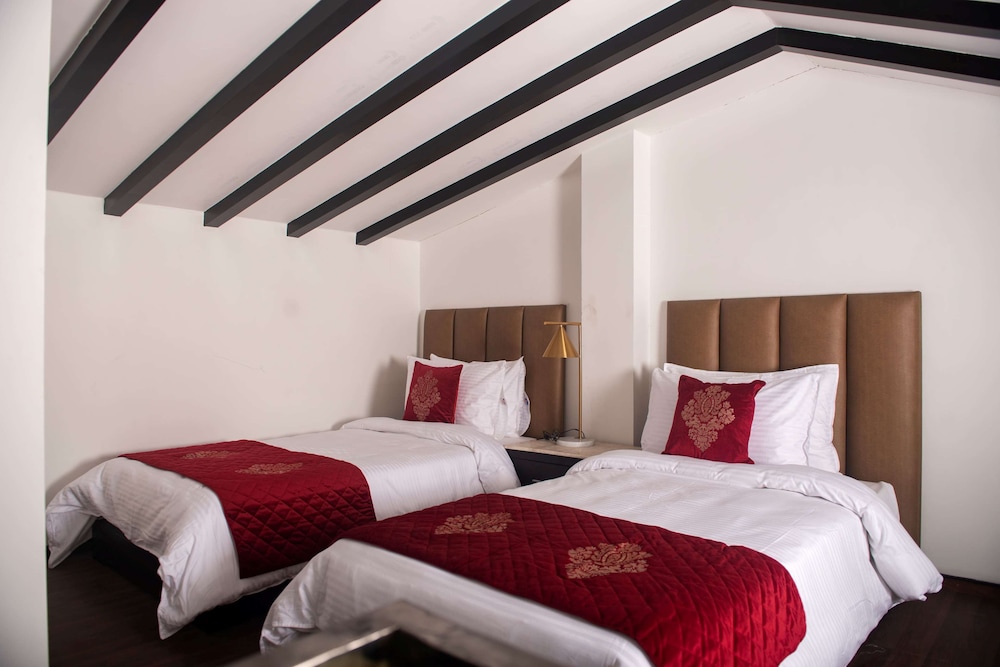 Ramada by Wyndham Gangtok Hotel & Casino Golden 13/50