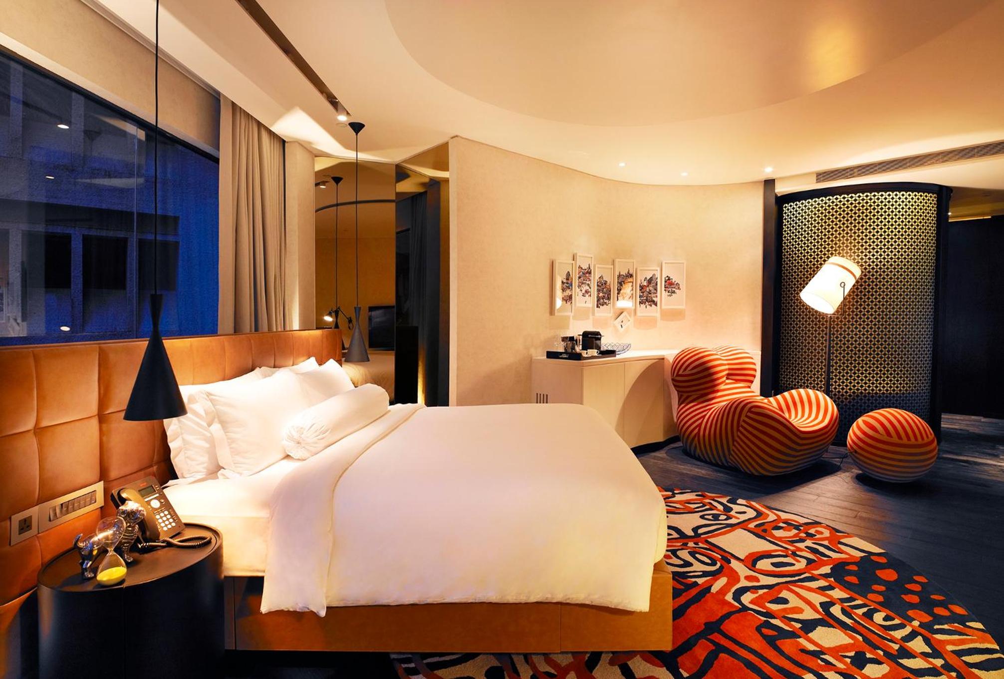 Eden, King Bed