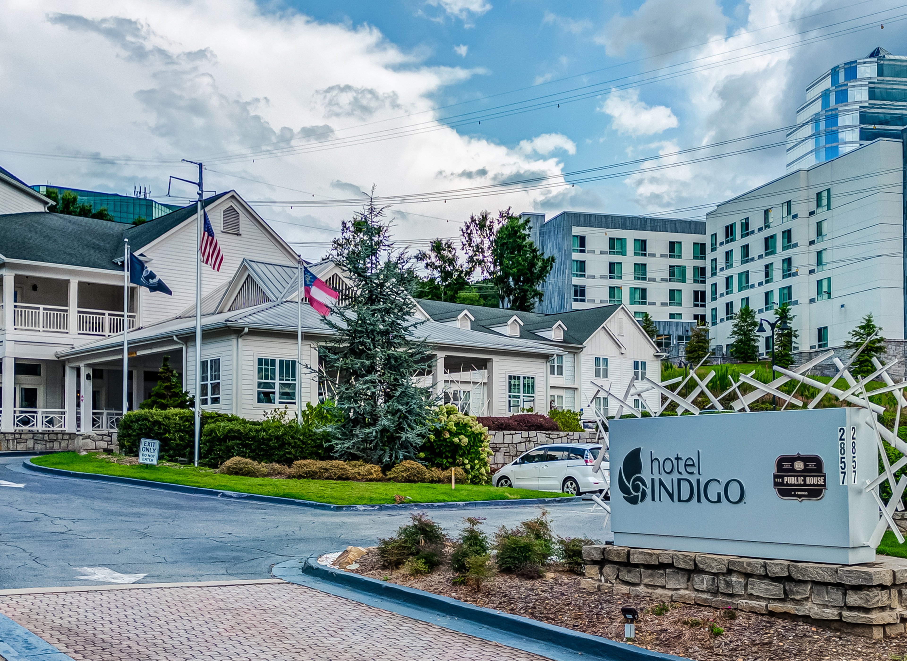 Hotel Indigo Atlanta Vinings 76/83