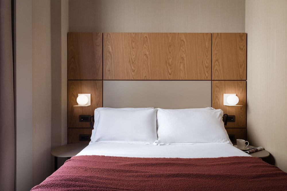 SUPERIOR, DOUBLE BED