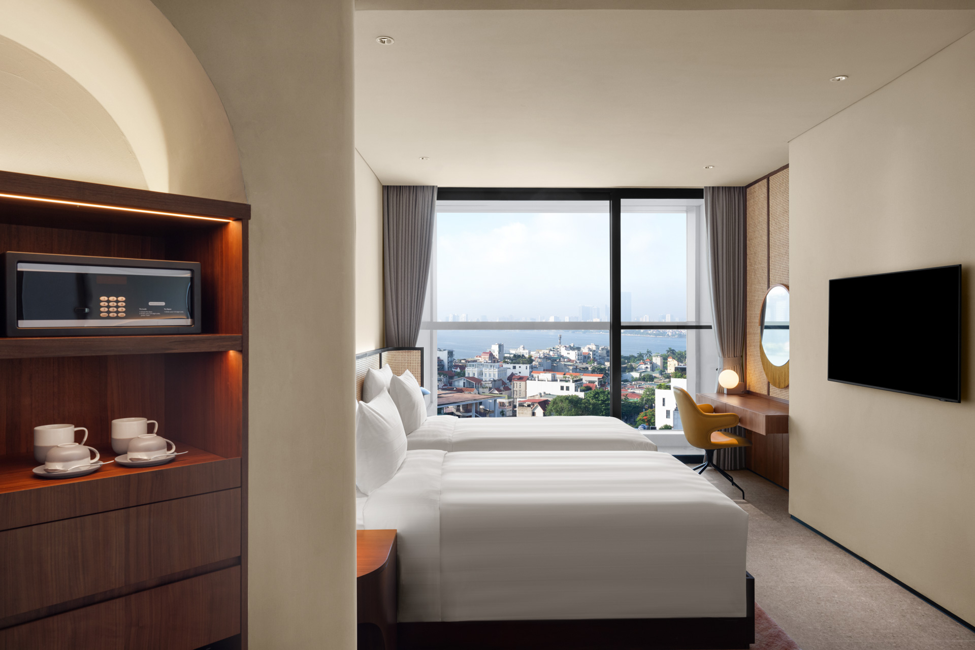 Superior, Convertible Double Bed, Lake View