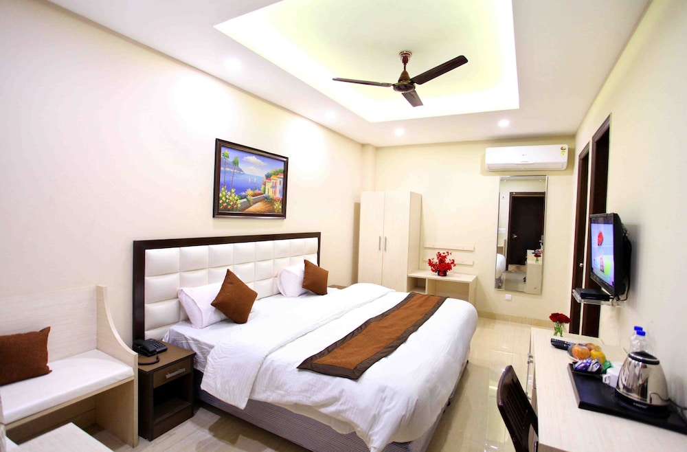 Nirvana Suites 26/50