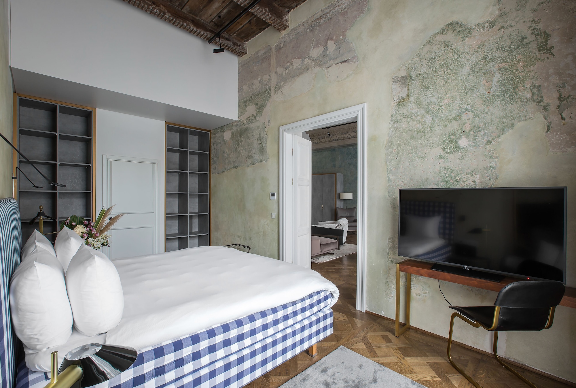 Heritage, Suite, King Bed