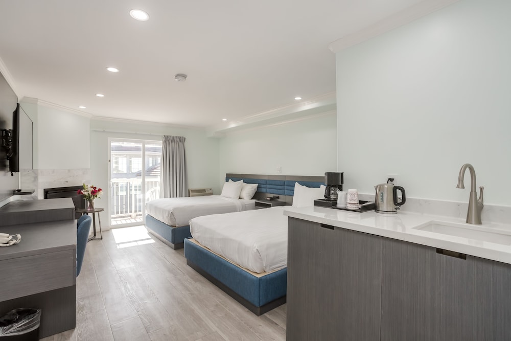 Pacifica Beach Hotel 29/56