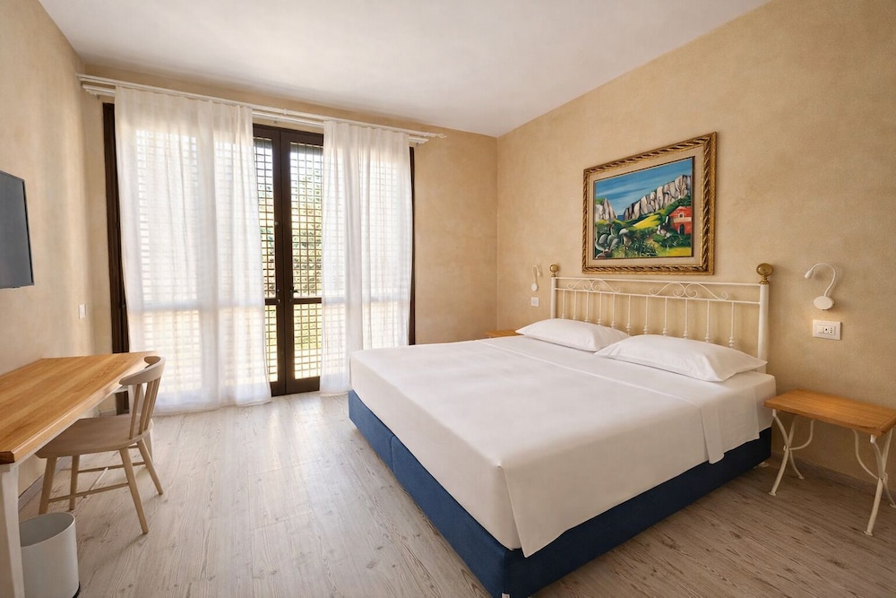 Essential, Double Bed