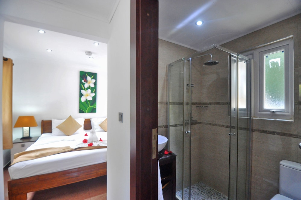 Yasad Luxury Beach Residence 16/50