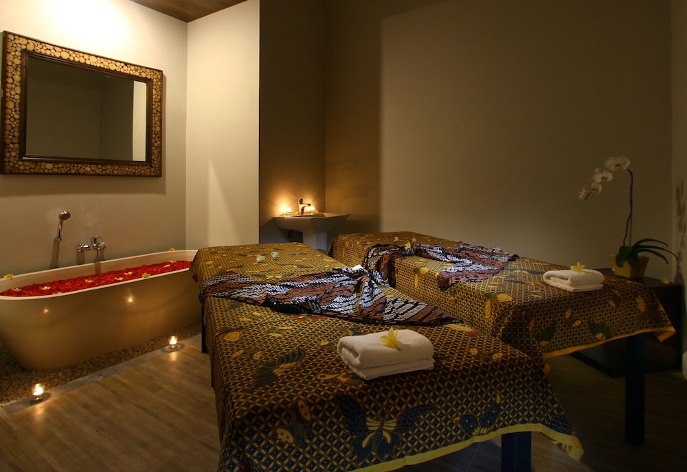 Maharaja Villas Seminyak 30/50
