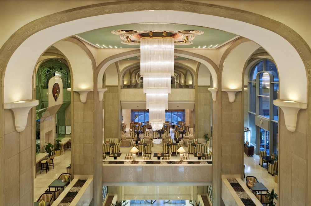 swimming pool spa