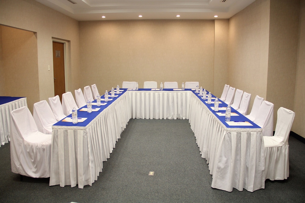 Rio Vista Inn Business High Class Poza Rica 44/50
