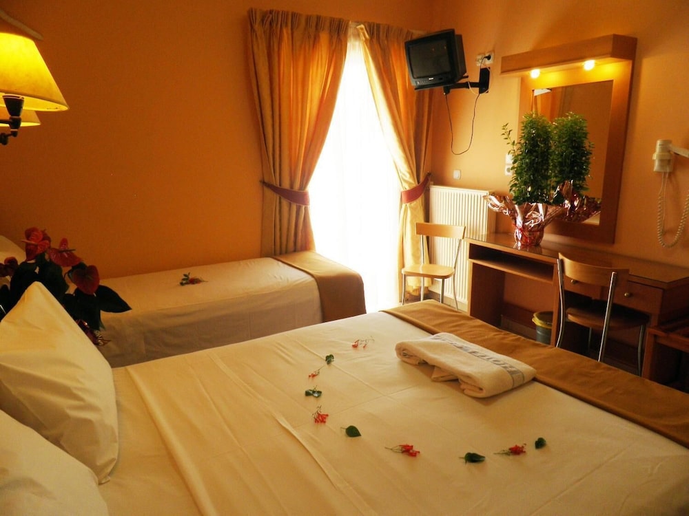 HOTEL SEGAS 19/43