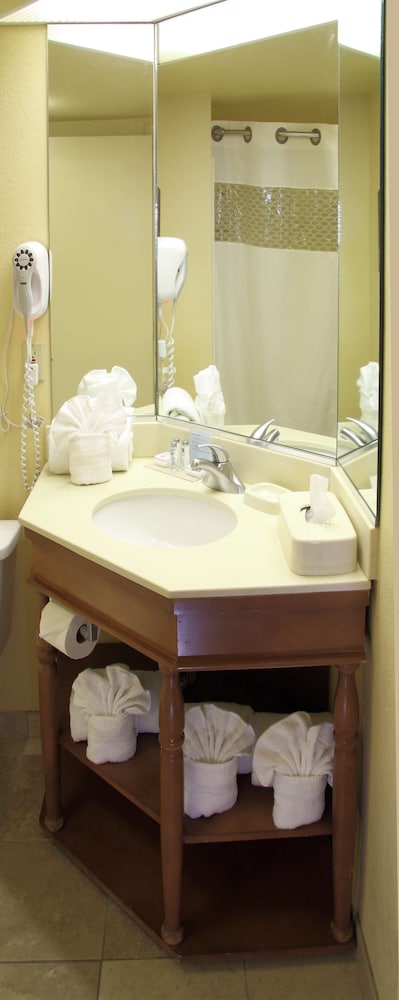 HAMPTON INN ST. AUGUSTINE BEACH 23/39