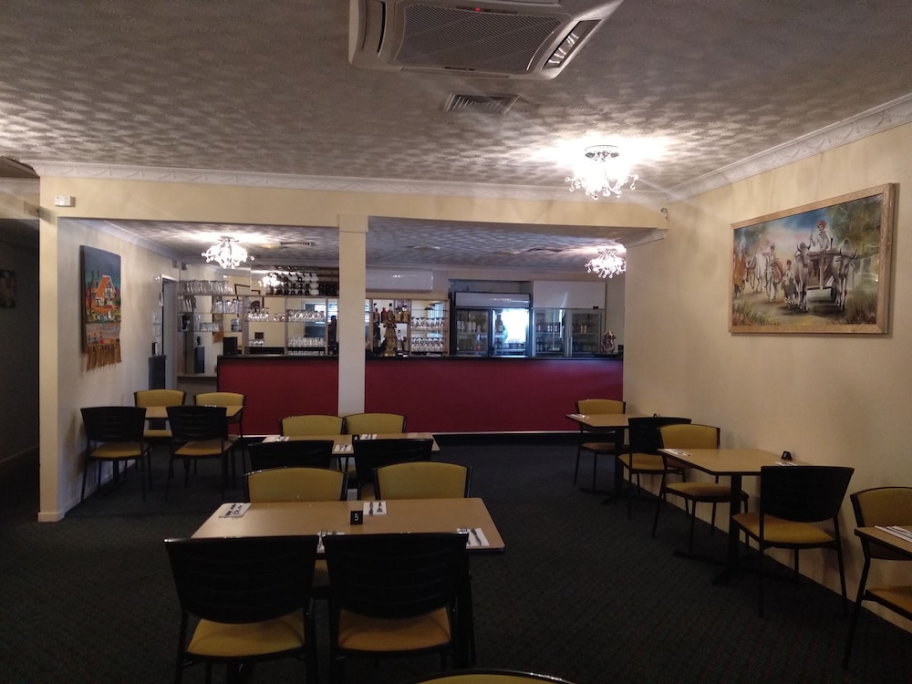 Hampton Villa Motel (ex.Comfort Inn Rockhampton) 58/71