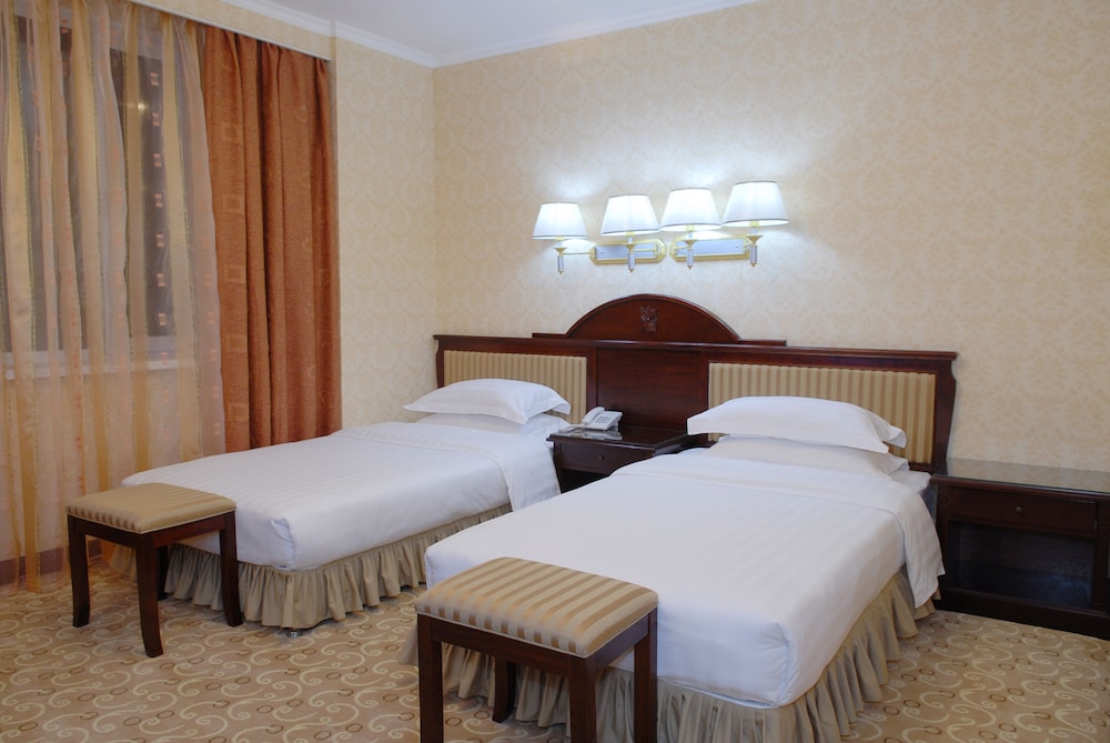 G Empire Hotel 21/66