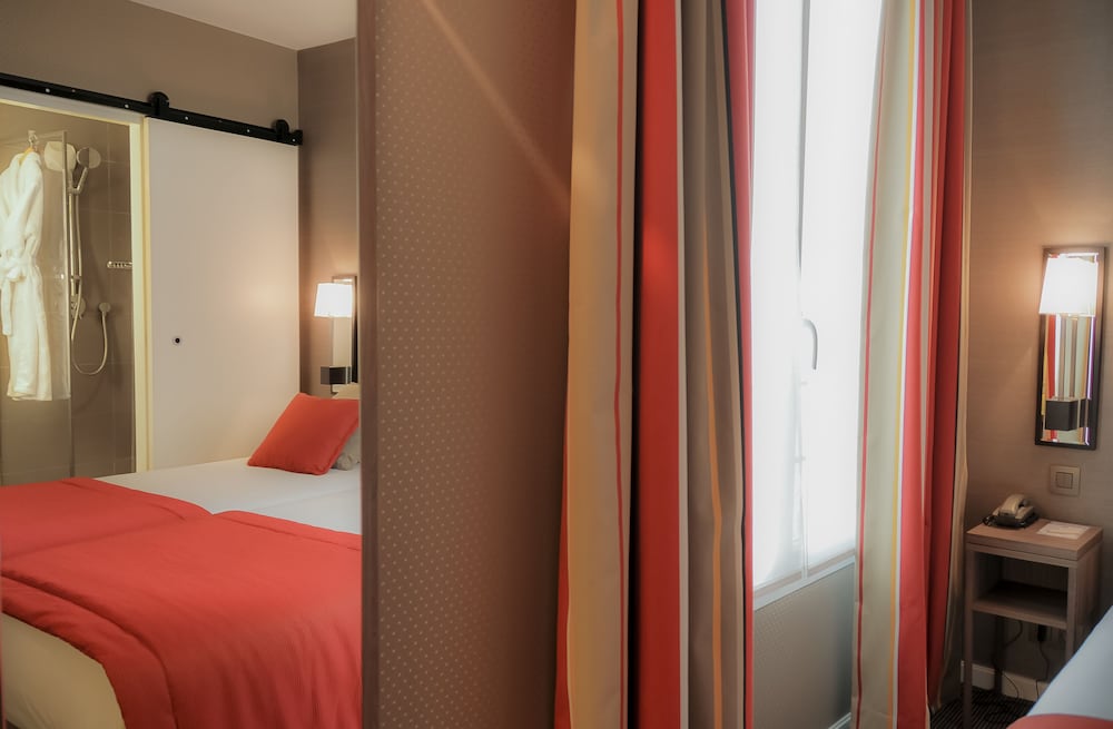 Hotel Marais Bastille 23/49