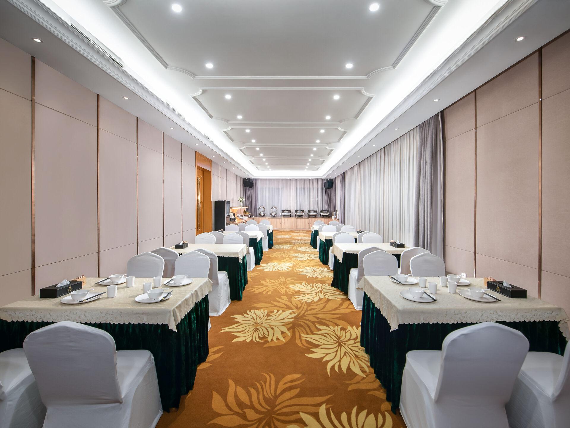 Vienna International Hotel (Shenzhen Airport Hangcheng) 31/36