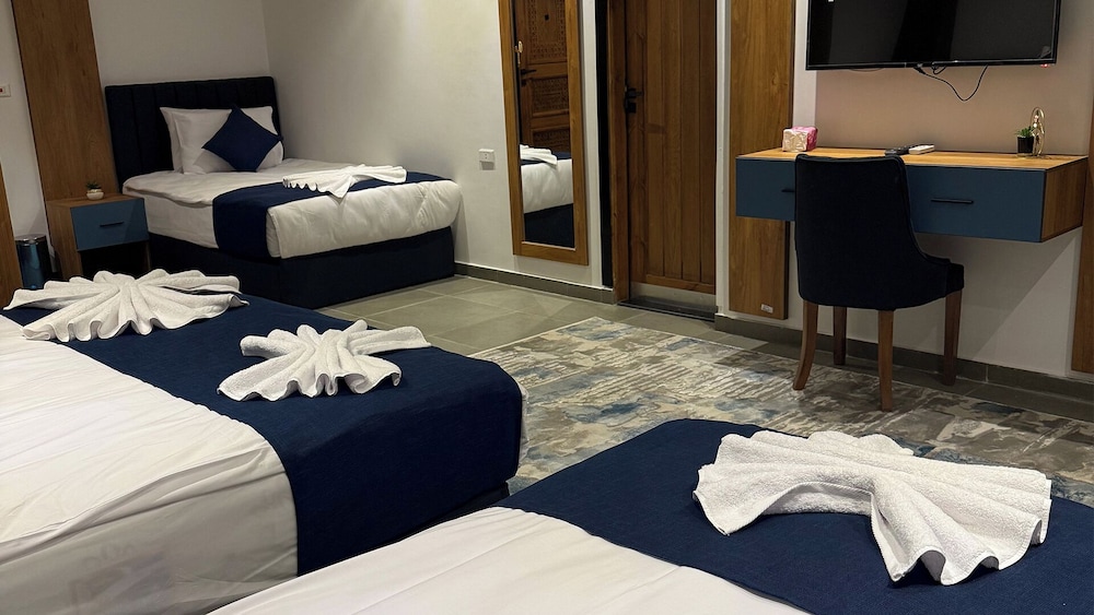 The Grand Delta Hotel 25/50