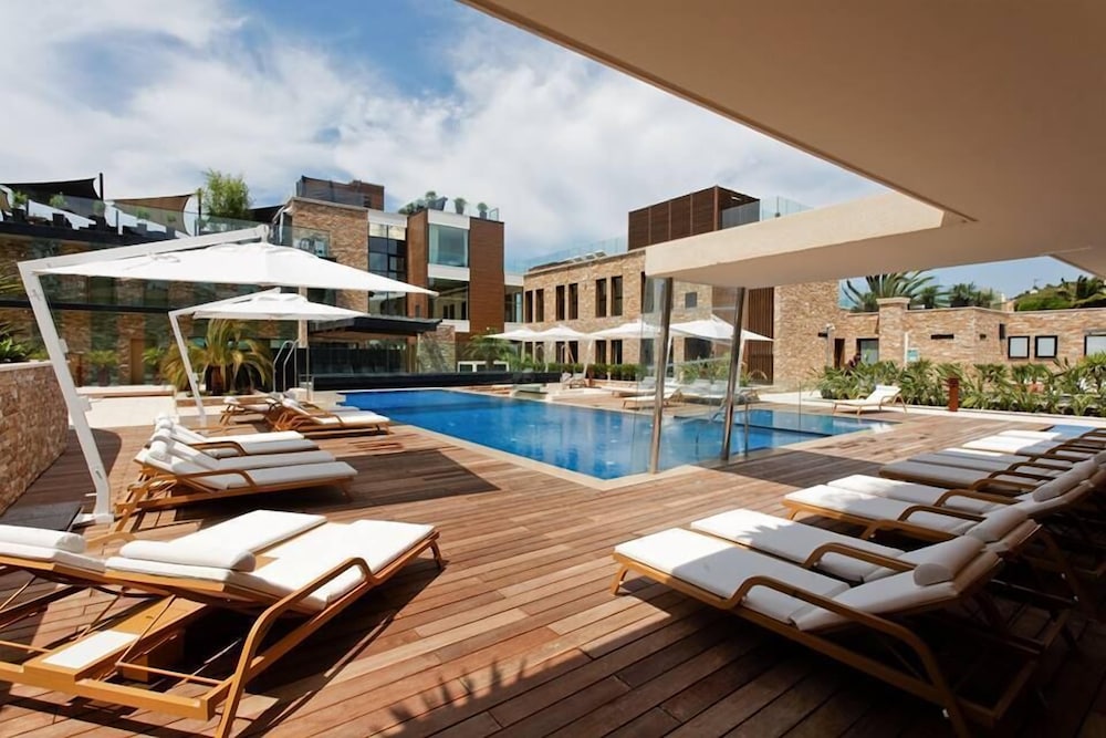Hostellerie La Farandole 44/71